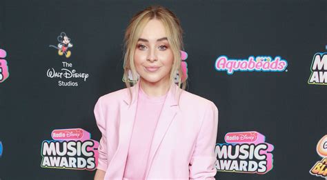 Does Sabrina Carpenter Write Her Own Music? An Insight into Her Creative Journey